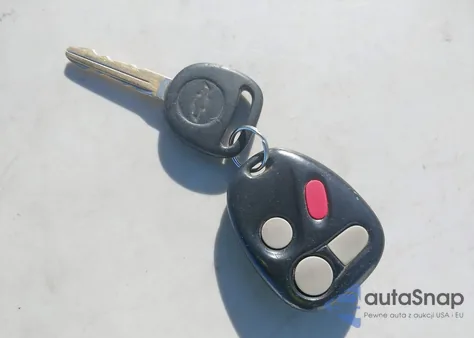 2000 Chevrolet Blazer Ls z USA, uszkodzony, nr VIN 1GNDT13W6Y2243611